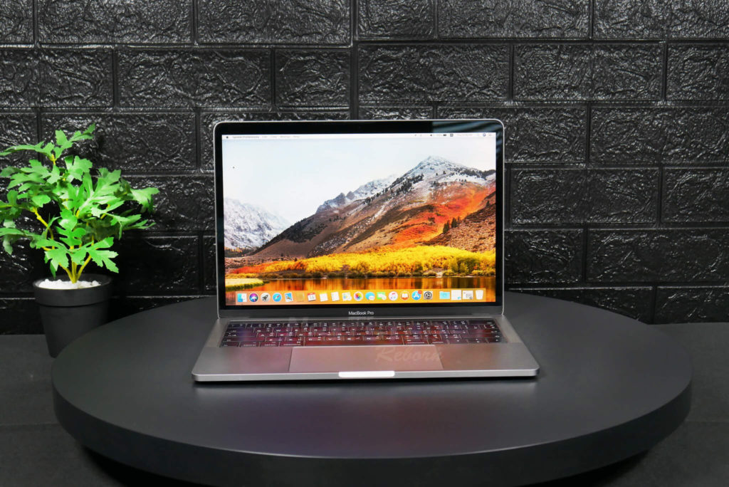 Apple MacBook Pro 13 2017 i5 8 256 (1)