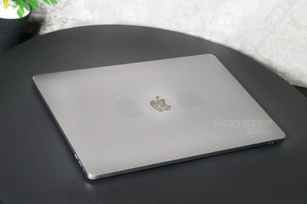 Apple Macbook Pro 15 2018 i7 16 ssd1tb 560x (9)