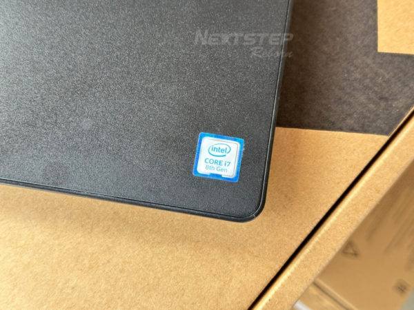 Notebook Dell Latitude 3590 Core i7-8550U Ram 8GB SSD M.2 256GB Radeon 530 Display 15.6 inch (3)