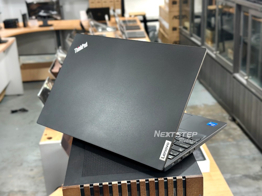 photo Lenovo ThinkPad E15 i7 1165G7 8 512 (9)
